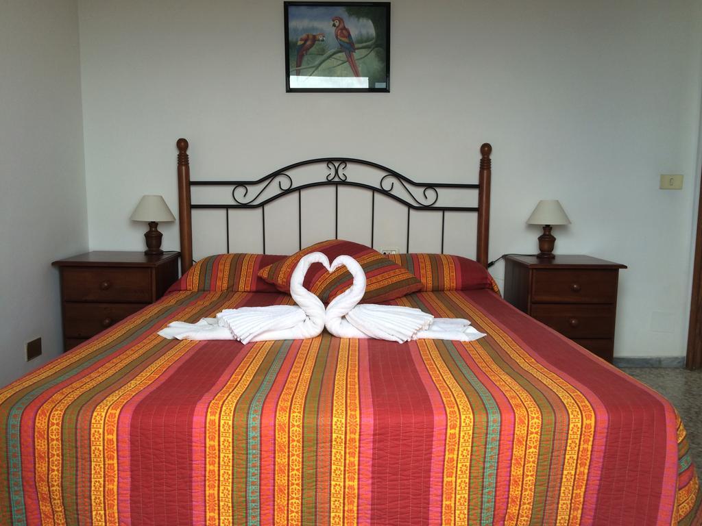 Apartamentos Dominguez Calera Номер фото