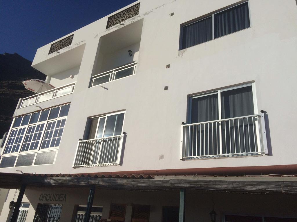 Apartamentos Dominguez Calera Екстер'єр фото