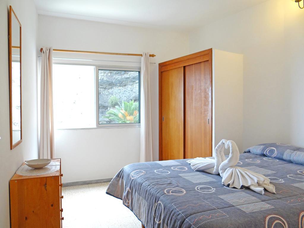 Apartamentos Dominguez Calera Екстер'єр фото