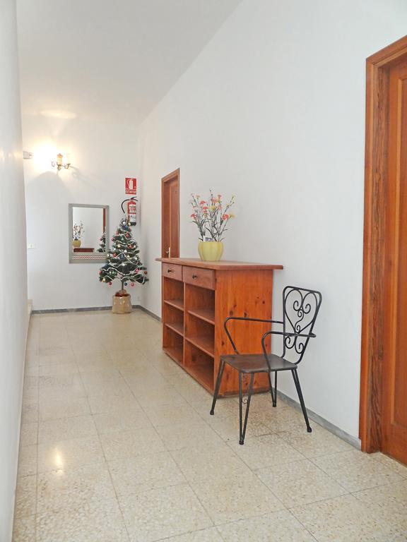 Apartamentos Dominguez Calera Екстер'єр фото